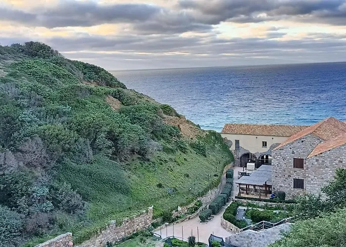House By The Sea